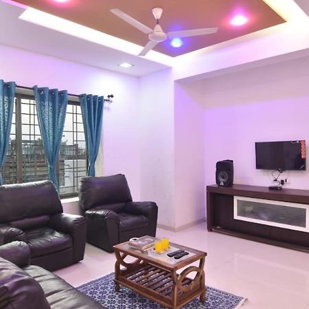 Prince Villa 3Bhk Лонавала Экстерьер фото