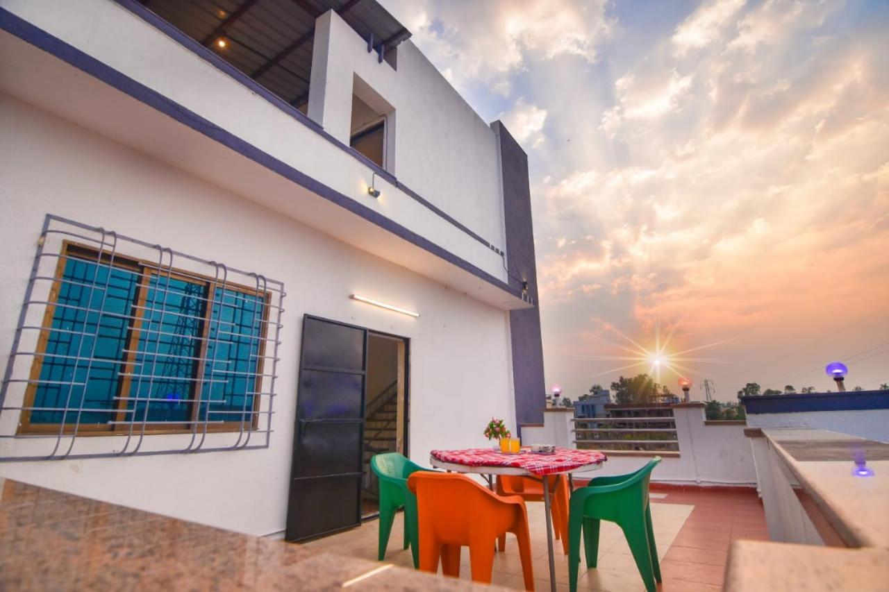 Prince Villa 3Bhk Лонавала Экстерьер фото